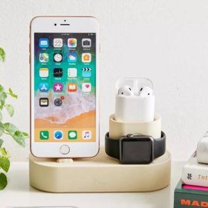 elago 3 in 1 iWatch AirPod Stand Charging Dock Hub
